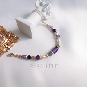 Armband mit Amethyst, grauem Mondstein mit blauem Reflex, Süßwasserperle und 14-Karat-Gold gefüllter Perle | Edelstein | Geschenkidee