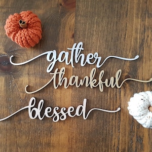 17 (Bonus 6) Thanksgiving / Weihnachts-Tellerdekoration PAKET für Glowforge Set aus einem Stück - quer (nur SVG-Datei)