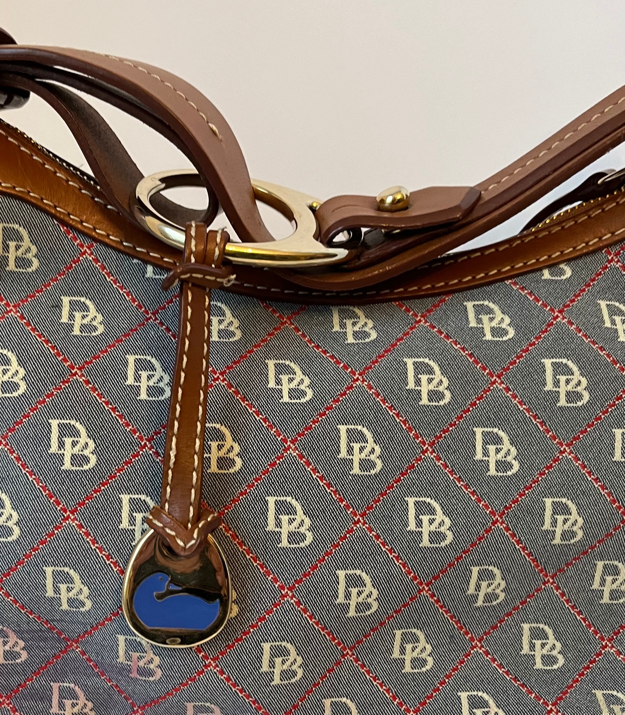 Borsa Sveva Soft Piccola a mano in pelle con tracolla, colore GLICINE