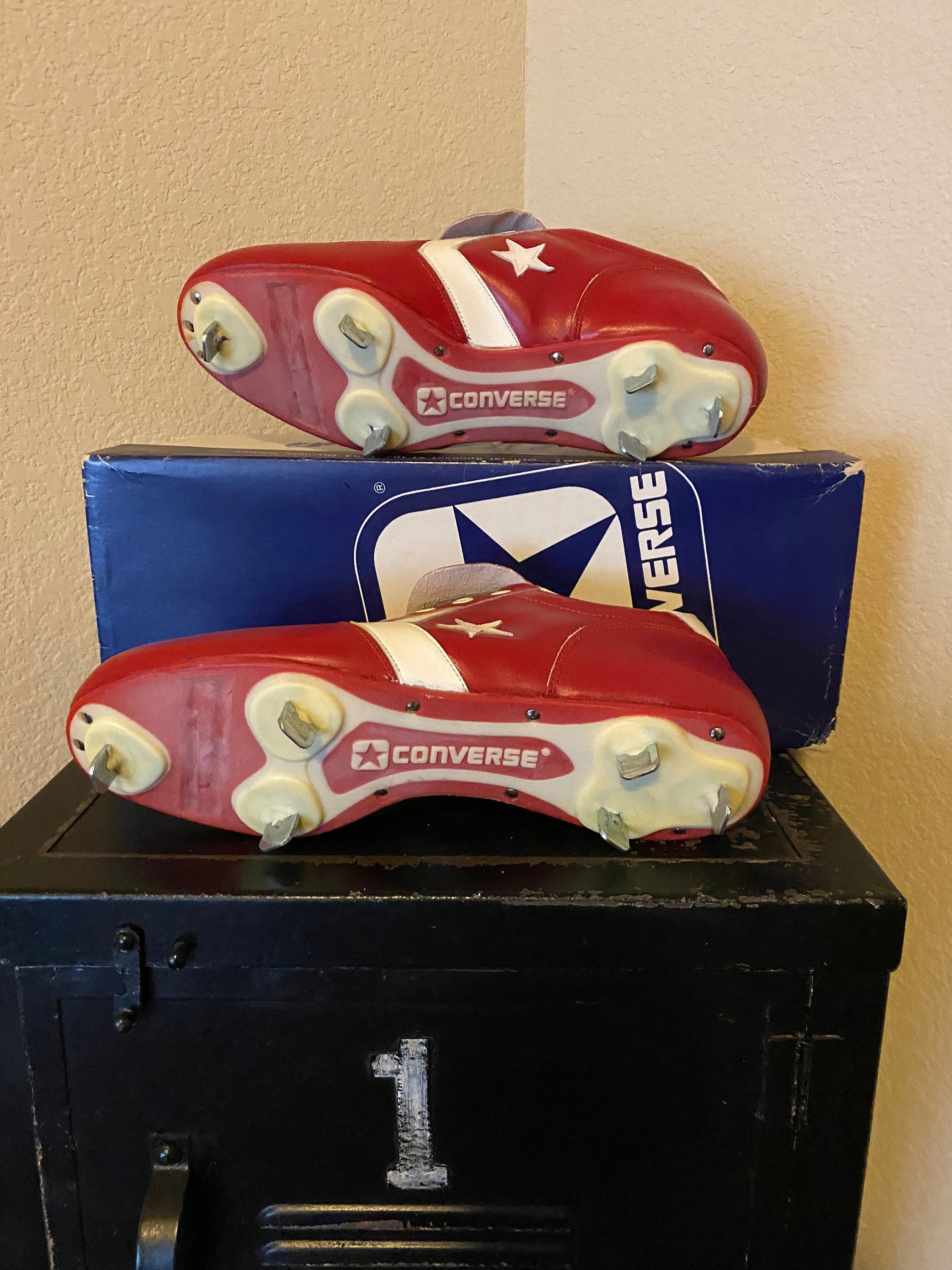 Converse box - Etsy España Converse box - Etsy España