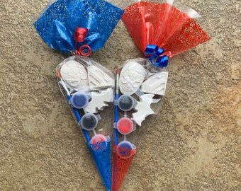 Super people party cones, children’s party bags, party favours ,children’s wedding favour, birthday party, party themes , childrens party