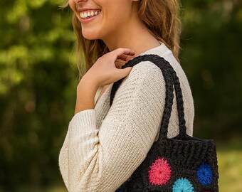 Handmade Crochet Patchwork Tote Bag: Colorful Accents, Durable Yarn