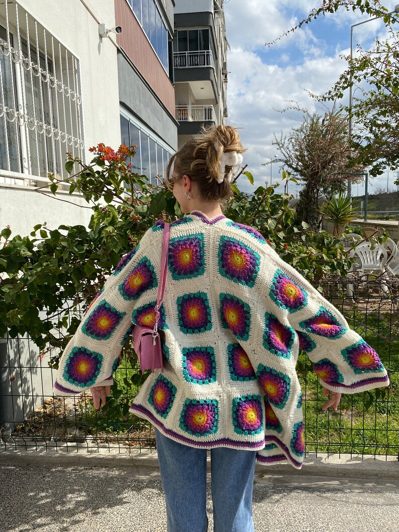 Handmade Crochet Cardigan, Granny Square Cardigan, Colorful Women's Sweater, Boho Chic Knitwear, Crochet Jacket, Patchwork Cardigan zdjęcie 3