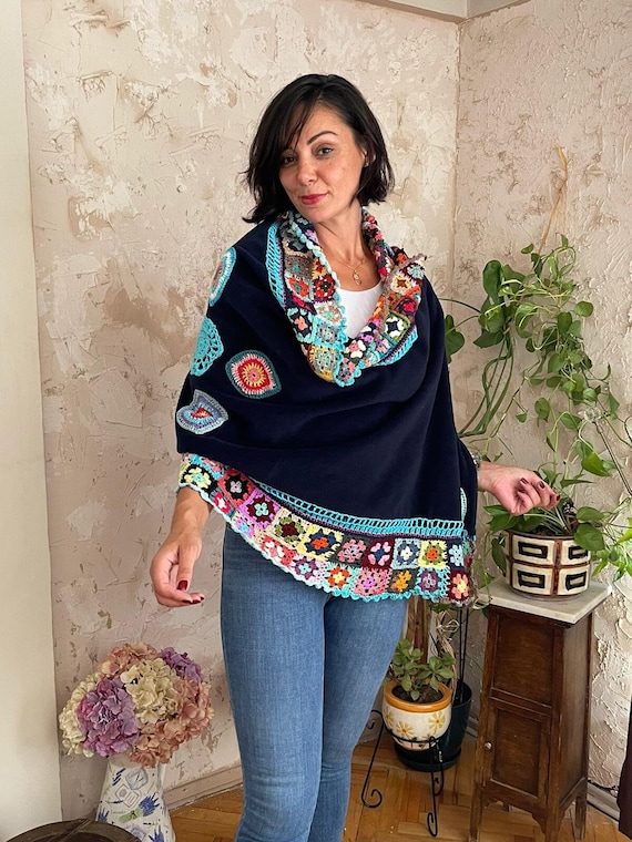 Missoni - Poncho corto con frange rosa / azzurro