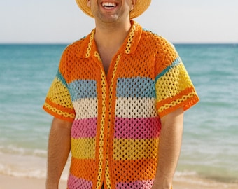 Camisa de crochê feita à mão, blusa masculina colorida estilo boho para festivais.