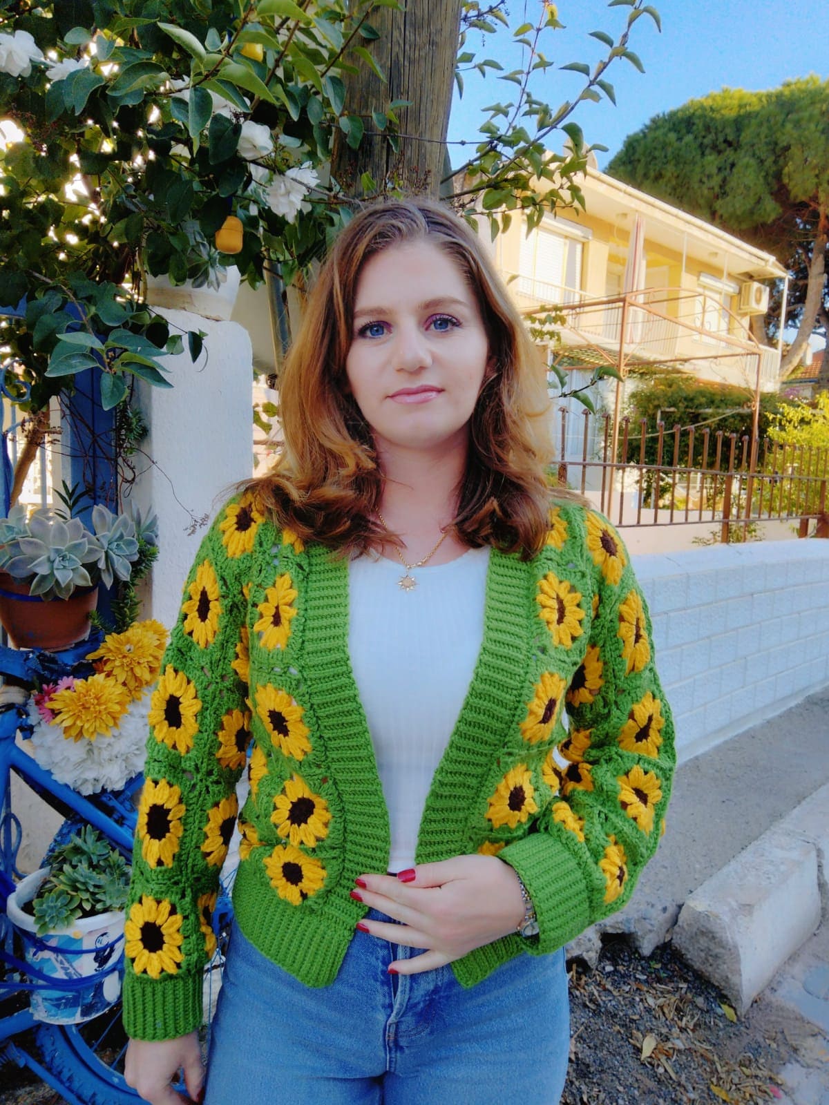 SUGAR STREET WEAVERS ゴブラン　ひまわり　カーディガン ひまわりかぎ針編みカーディガン | おばあちゃんスクエア