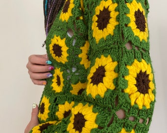 クロシェ編みのひまわり柄グランマスクエアカーディガン