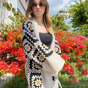 Patchwork Daisy Cardigan, Granny Square White Cardigan, Handknit Unisex Jacket, Long Cozy Cardigan, Chunky Daisy Cardigan image 8