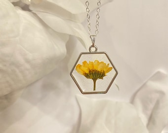Gele Bloem Ketting | Handgemaakte sieraden | Echte geperste bloemen | Hars Ketting | Gedroogde bloemen | 18in Ketting Ketting