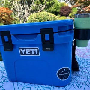 Yeti Cooler Rambler 20oz Stackable Cup Holder