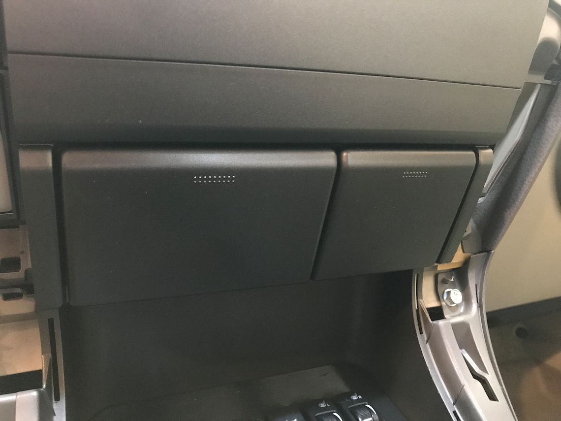 2005 Lexus UZJ120 GX470 Dash Dashboard Ashtray Ash Tray Compartment Trim OEM