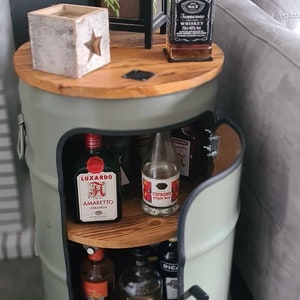 Fass Barrel Baril Schrank loft Industrie étagère Holztisch Couchtisch Whisky shelf wood coffetable loop tafel plank Handarbeit Halloween bar Bild 4