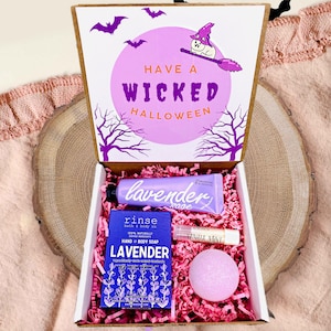 Halloween Gift Box, Boo Box For her, Festive Halloween Gift, Halloween Care Package,