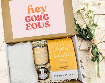 Best Friend Gift Box - Cozy Tea, Scented Candle, Artisan Honey, Soft Socks - Perfect Friendship Care Package for Birthdays, Just Becauses