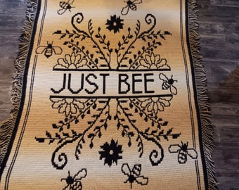 Just Bee (with BONUS mini bee design!)