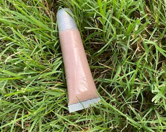 lip gloss