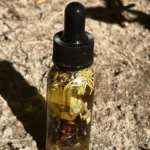 Psychic Protection and Aura Cleansing Anointing Oil | Banish Negative Energies | Ritual and Witchcraft Oil for Protection and Cleansing