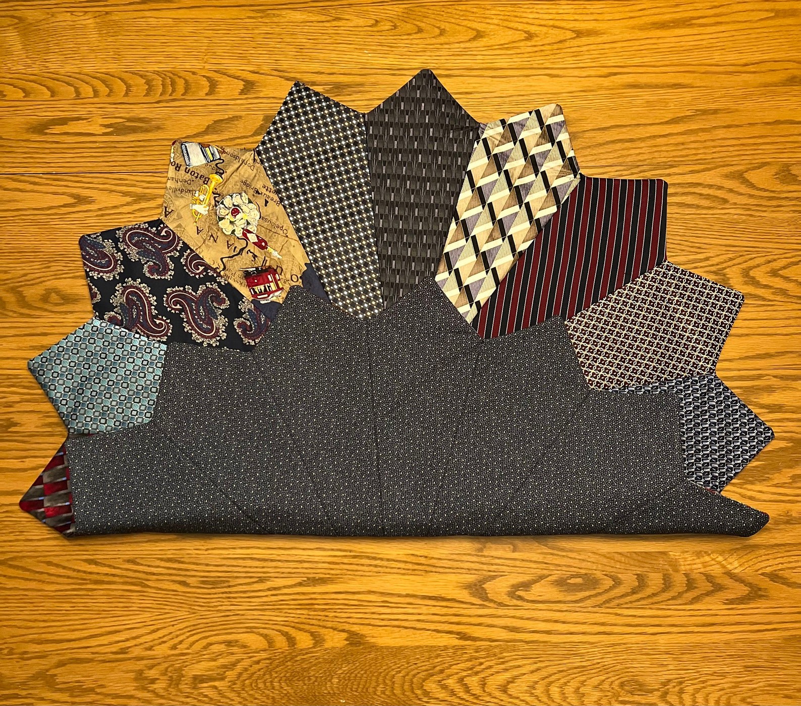 necktie table topper instructions