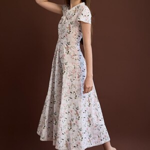 Vestido midi vintage floral rosa / Vestido romántico para invitada de boda con escote en V y mangas cortas / Vestido Poetcore Wilderkind de corte A SEO