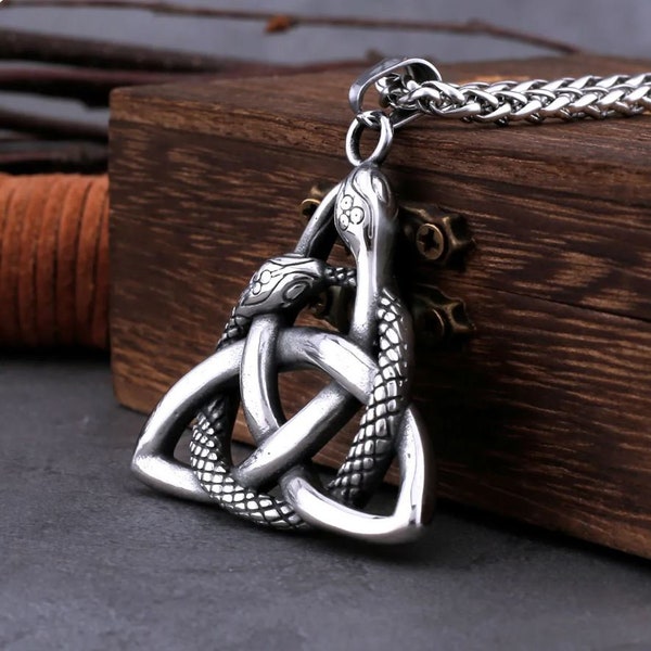 Colliers celtiques triquetra/ Trinity Knot en acier inoxydable, serpent