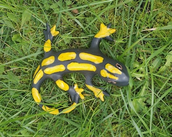 Salamander (Schwanz gebogen) aus Keramik * Frostfest * Salamander * Handarbeit * Töpferei * Garten * Dekoration