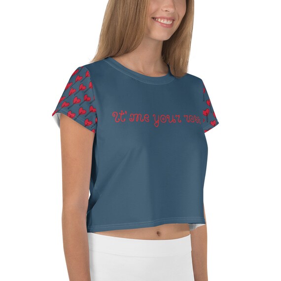 Crop-Top T-shirt with all-over print, the original design of the all-over print will give you a unique style!