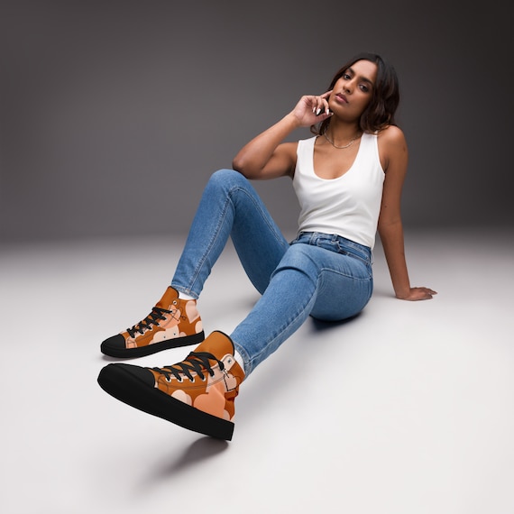 Baskets hautes en toile femme | Sneakers montantes casual style converse | Chaussures légères confortables été | Mode streetwear tendance
