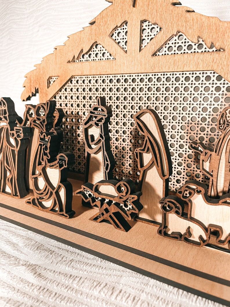 Wood Rattan Nativity Set / Manger Scene / Christian Christmas Decoration / Handmade Nativity Scene image 4