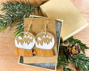 Winter Snow Globe Earrings / Winter Earrings / Snowflake Jewelry / Snow Earrings / Winter Jewelry / Unique Earrings / Santa