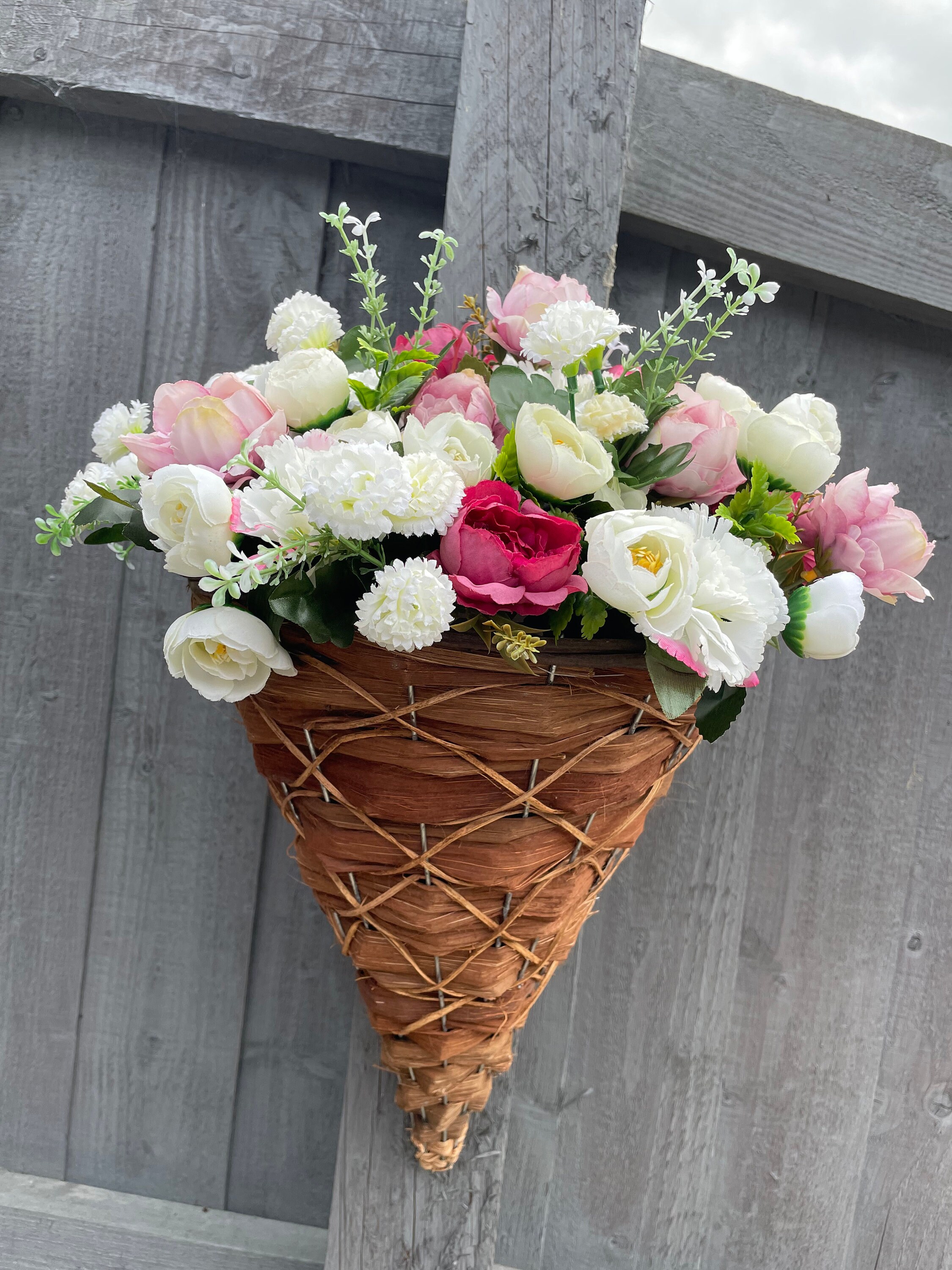 Cesto Appendibile A Cono In Rattan E Legno – Fioriera Da Giardino Marrone 14 Pollici