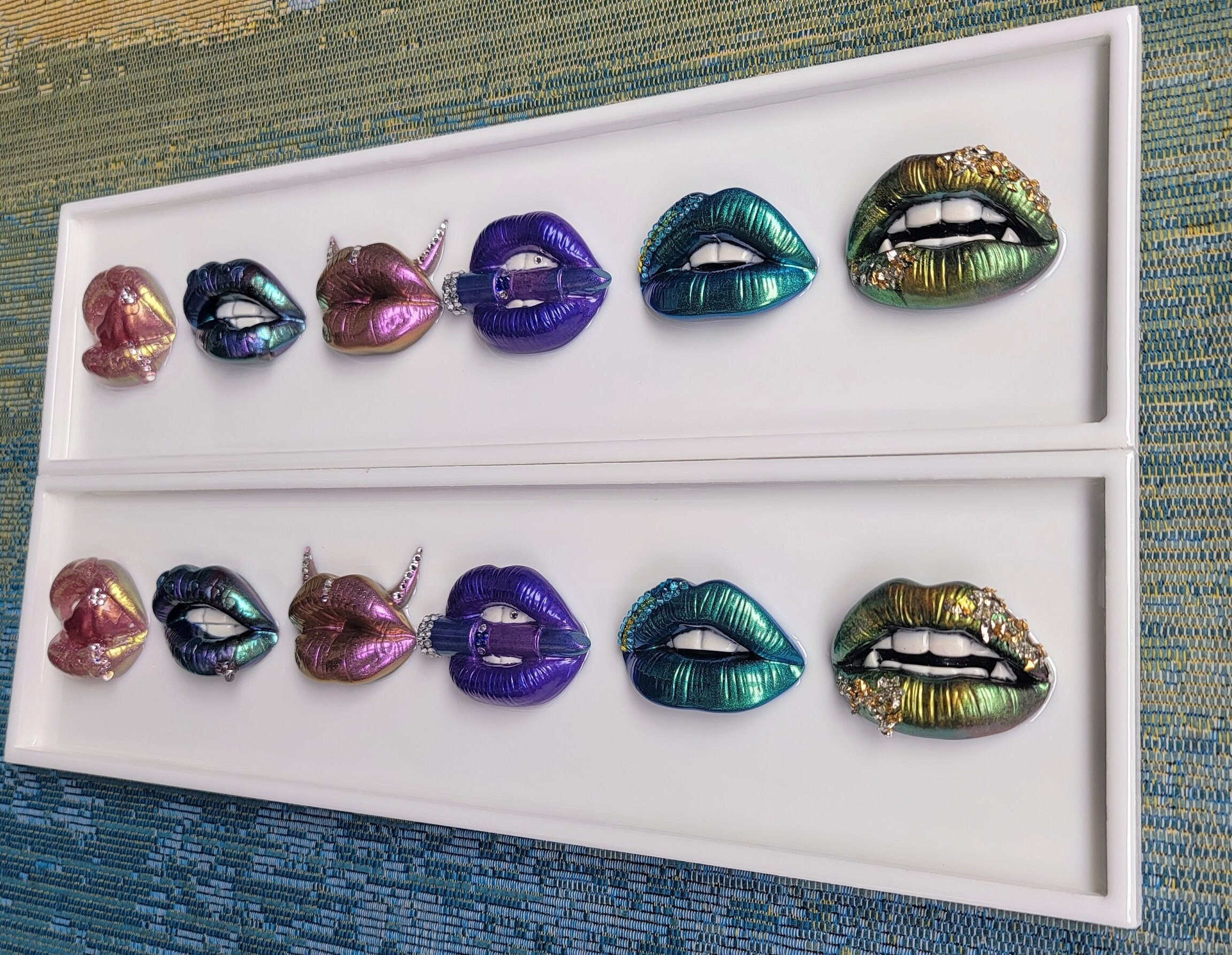 ❤️ Louis Vuitton painting lips lipstick purple canvas print lv4