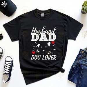 Husband Dad dog lover T-shirt for Happy father's day | Dad, Daddy, Dada, papa tee | Love you dad gift | Dog, Paws hearts | Capsule Wardrobe