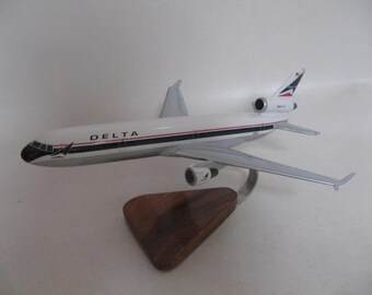 McDonnell Douglas MD-11 Delta Airlines Airplane Desktop Model