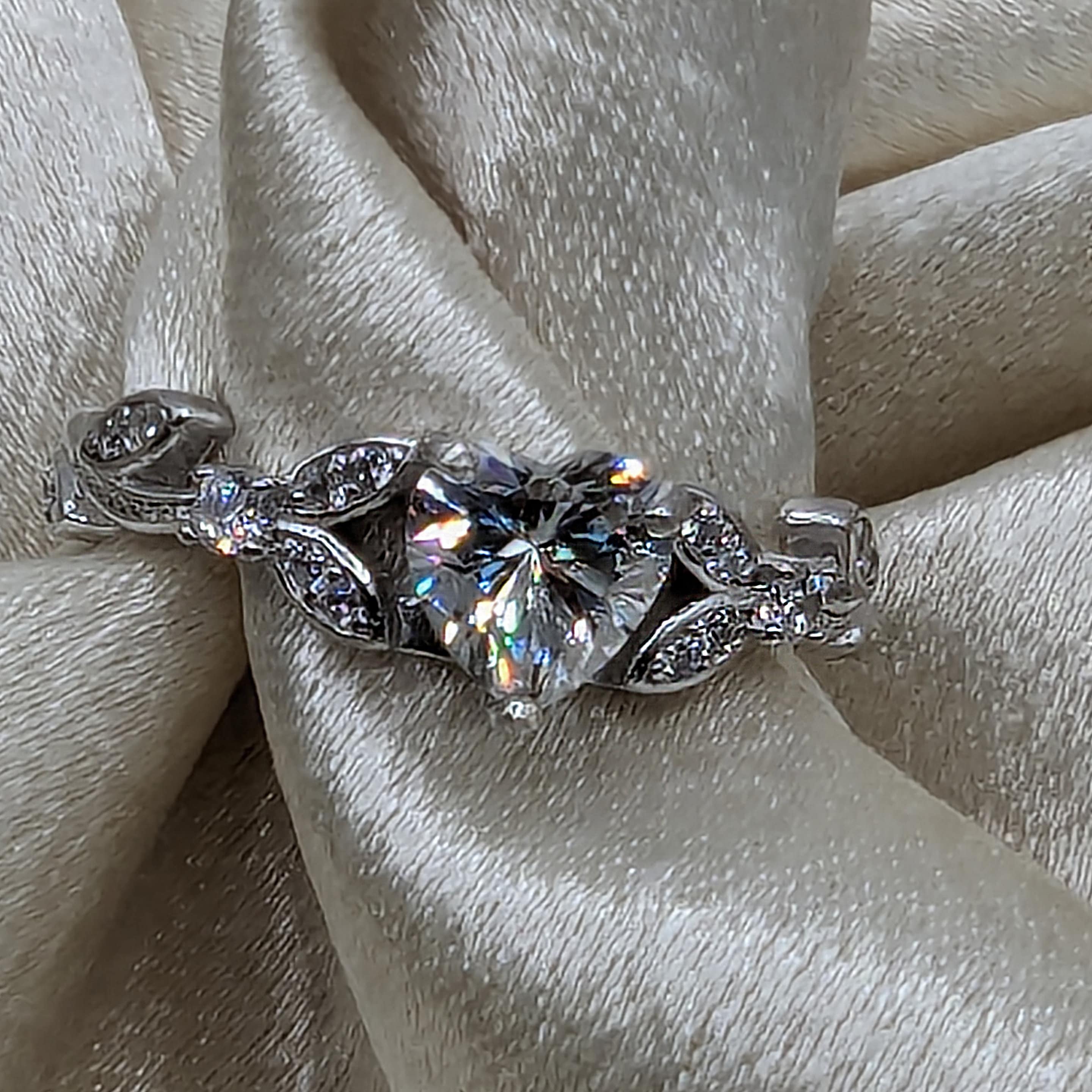 1 Carat Heart Moissanite Engagement Ring: GRA Certified White & Rose Gold with Leaf Detail/ Wedding / Promise Ring Gift