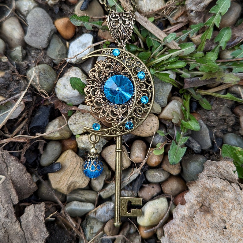 Celestial Moon Key Necklace – Fantasy Fairycore Jewelry with Blue Crystals