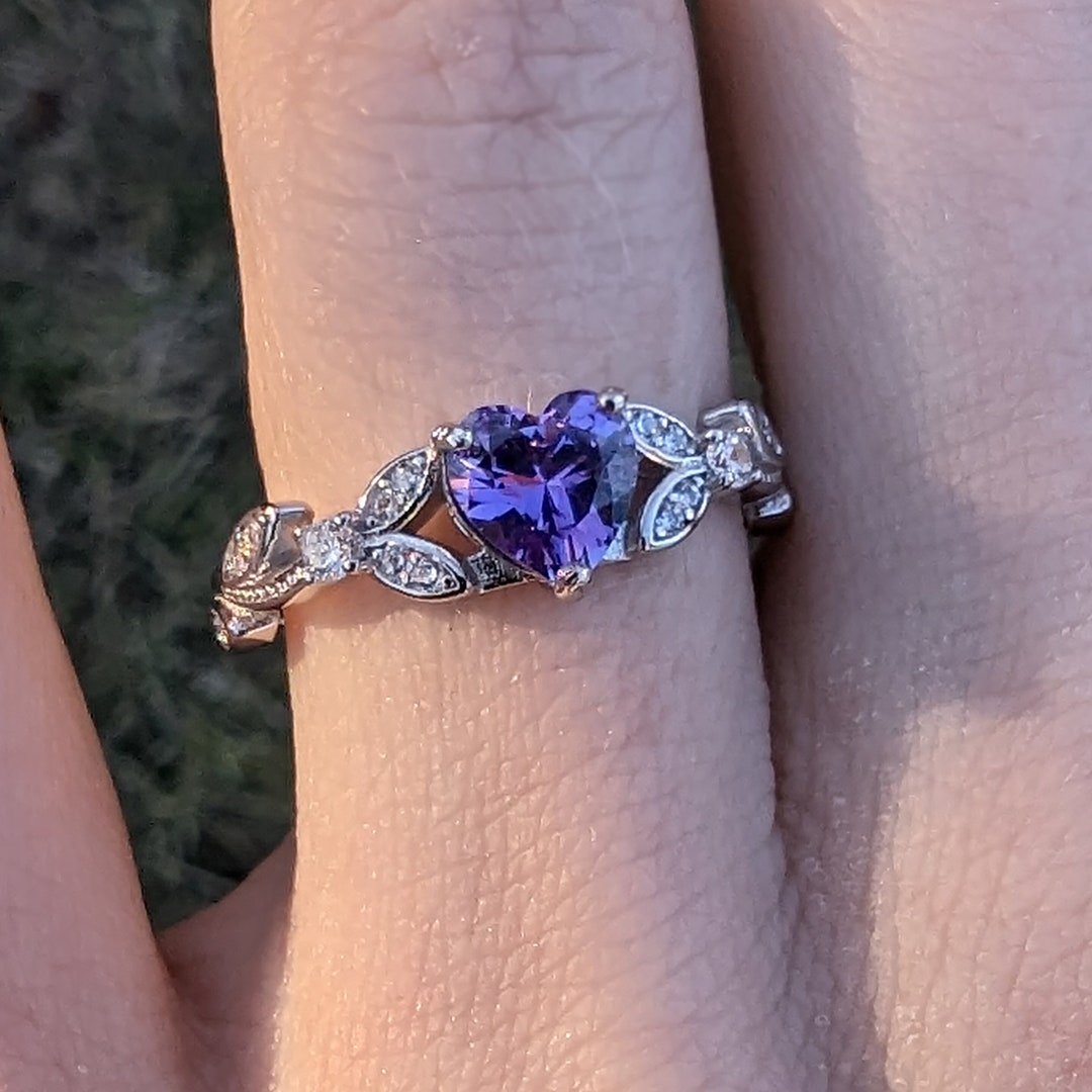 Violet Heart Engagement Ring in White Gold – CZ Leaf Detail