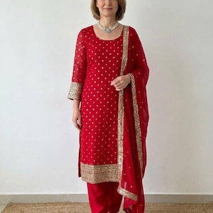 Hermoso diseño rojo con bordado de 3 piezas de salwar kameez y dupatta, kurta de inspiración Bollywood, traje rojo con kurta para Eid