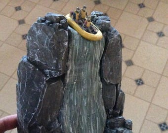 Waterfall Scene (1/72 scale) - 1974 Land of the Lost