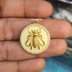14k Solid Gold Diamond Honey Bee Disc Necklace Charm, Beautiful Honey Bee Disc Diamond Charm, Handmade Jewelry Gift, Ancient Honey Bee Charm