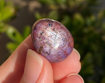 Star Ruby Pocket Stone – Chatoyant Corundum Crystal, India Heart Chakra Root Chakra