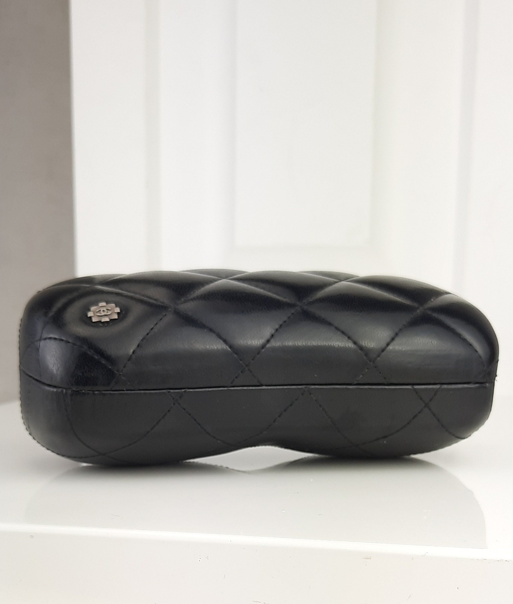 Chanel Quilted Leather Sunglasses 5199-Q - Etsy display picture 3
