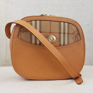 Burberry round crossbody bag deals