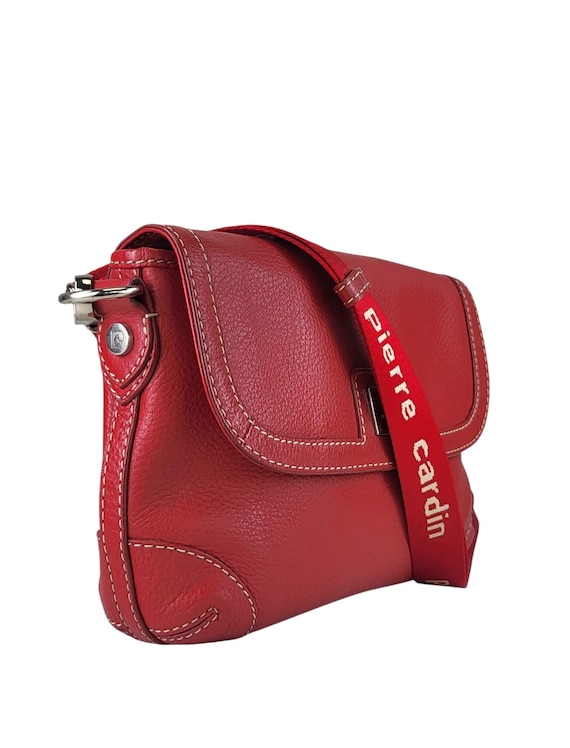 Pierre Cardin 赤 ショルダーバッグ Pierre Cardin Red Leather Crossbody Bag With Logo Strap