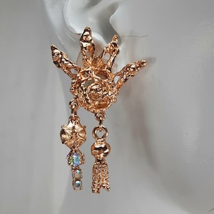 Splendidi orecchini a clip Christian Lacroix a forma di sole
