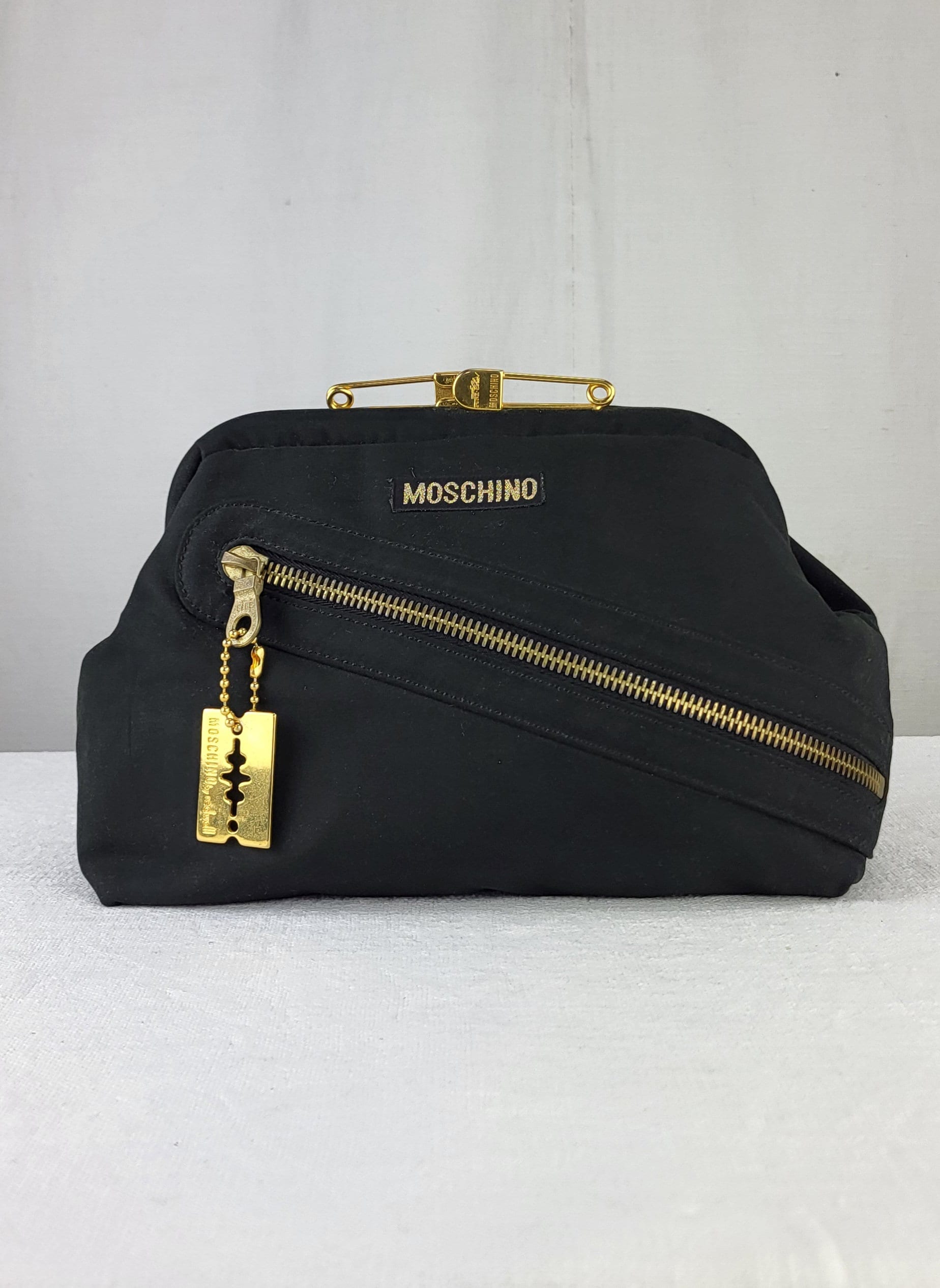 Moschino redwall bag - Etsy 日本