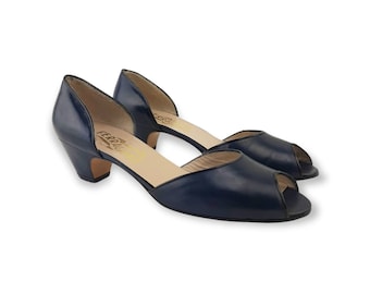Salvatore Ferragamo peeptoe pumps EU 37.5