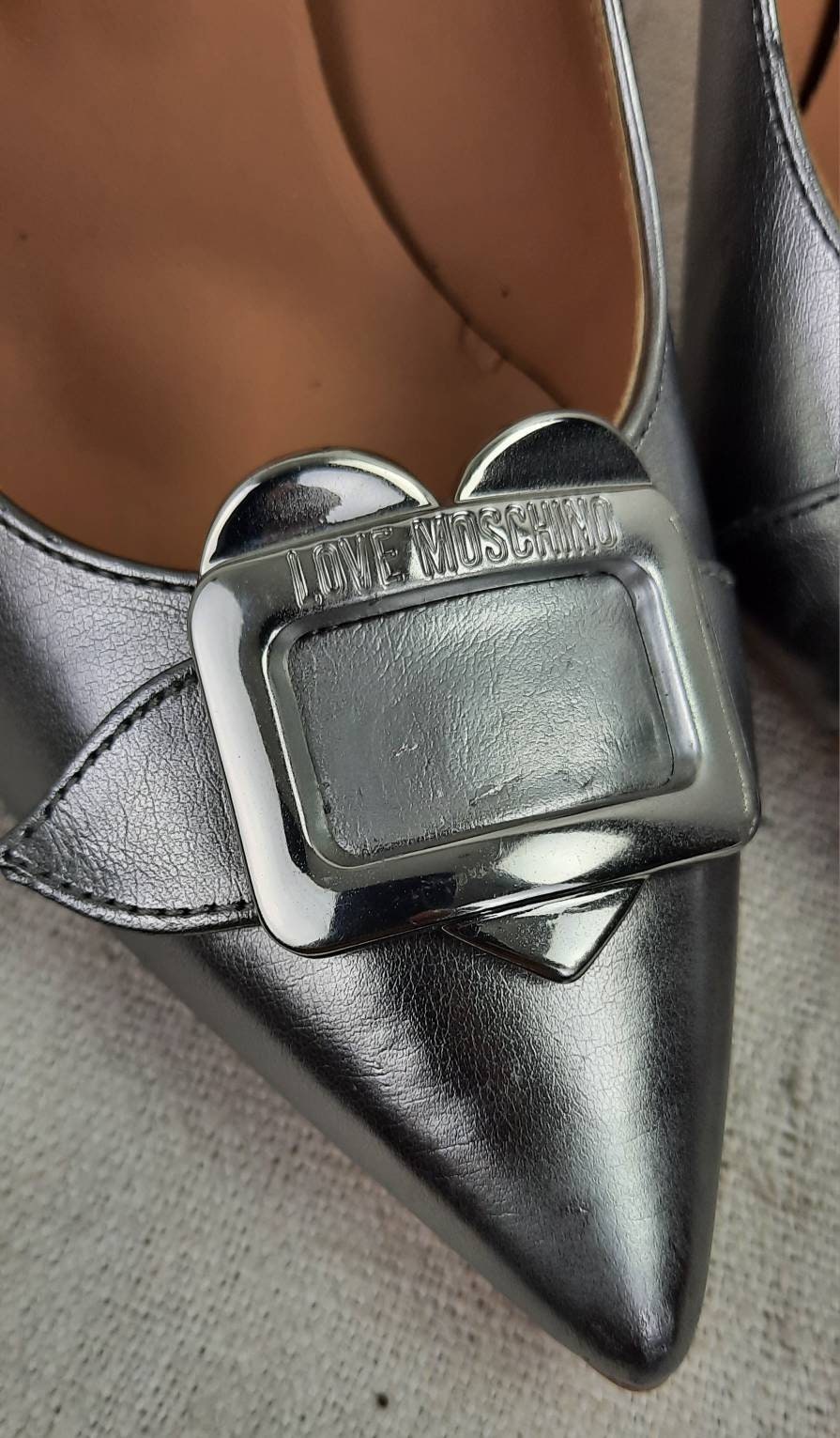 Y2K Silver Metallic Moschino High Heel Pumps With Metal