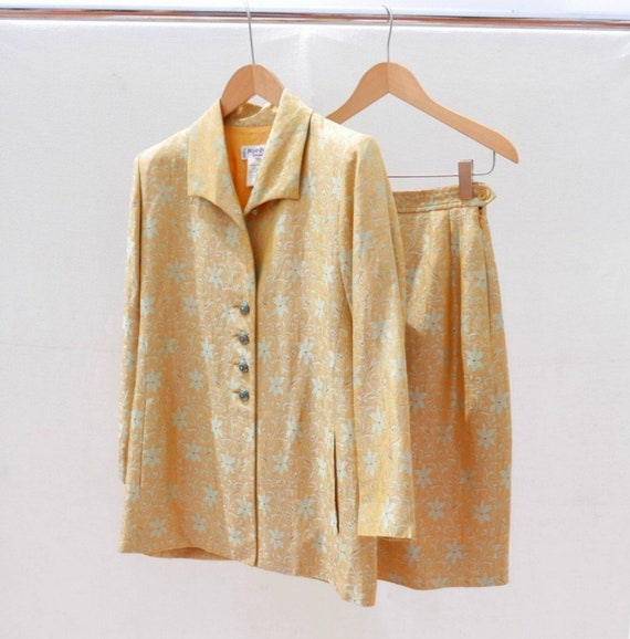 Beautiful 1980s YSL Rive Gauche silk linen suit - image 1