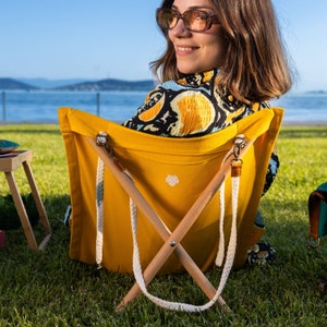 Silla de suelo portátil compacta - Tela 100% algodón con madera de haya - Alfombra plegable para camping y playa - Diseño retro