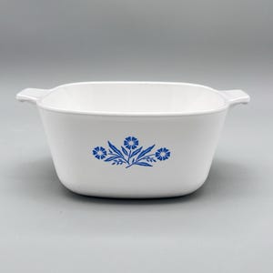 Vintage Corning (P-1 3/4-B) 1.75Qt. Casserole Dish Blue Cornflower *No Lid*